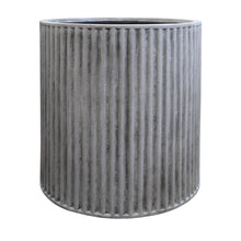 Load image into Gallery viewer, ribbed ray planter (large)