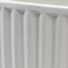 Load image into Gallery viewer, ribbed ray planter - white (large)