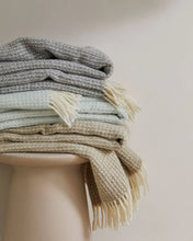 Load image into Gallery viewer, my breckon throw - fog