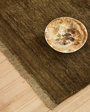 Load image into Gallery viewer, my silvio oakmoss rug - 100% nz wool