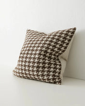 Load image into Gallery viewer, my giovanni cushion - cocoa