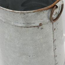 Load image into Gallery viewer, fred's florist drum