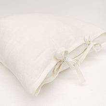 Load image into Gallery viewer, toula tie cushion - off white