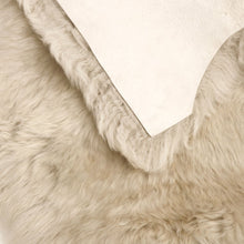 Load image into Gallery viewer, that sheepskin - honey
